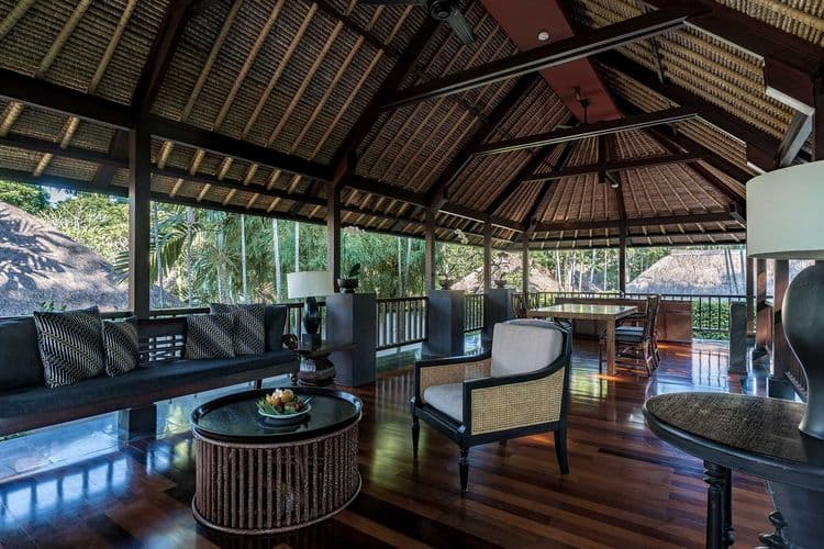 2bed-kayumanis-nusadua-2.jpg